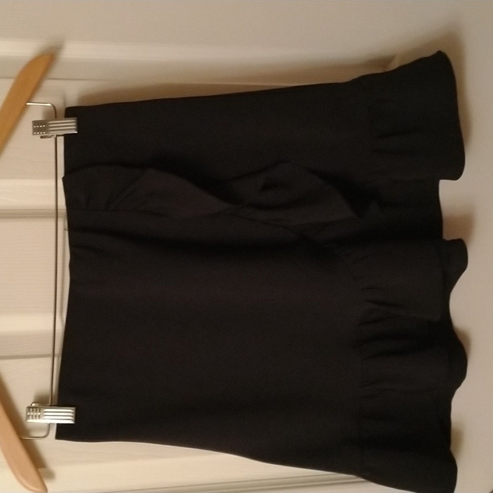 Streetwear Society  Black Ruffled Skirt size medium